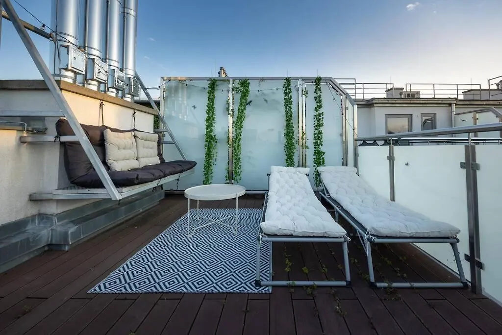 Bright Apartment With Two Terraces In 1020/Bécs Ausztria
